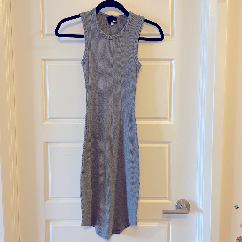 Aritzia Wilfred Free XS Grey Bodycon Dress